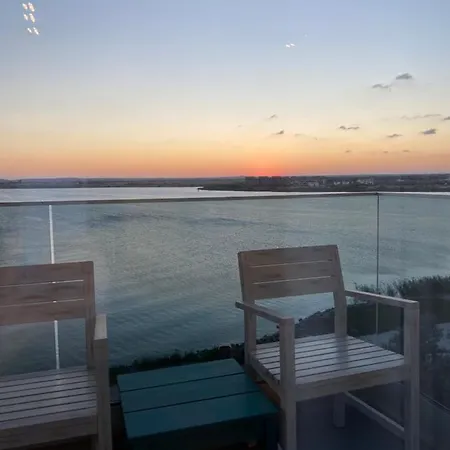 Sunny Lake Boutique Mamaia
